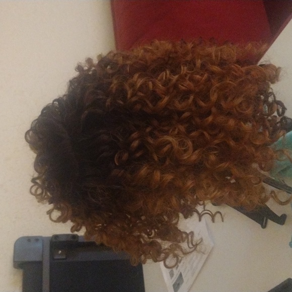 Foxy Lady Curly Ombre C Side Part Wig - Picture 3 of 10
